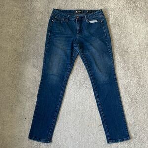EC Kardashian Kollection Kim Curvy Skinny Jeans - Dark Wash - Size 12